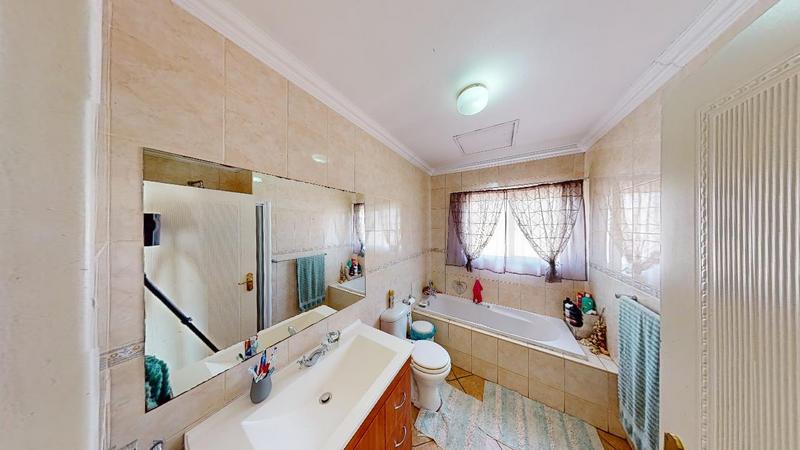 To Let 3 Bedroom Property for Rent in Kenleaf Gauteng
