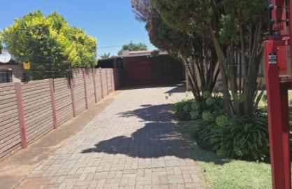 3 Bedroom Property for Sale in Dalpark Gauteng