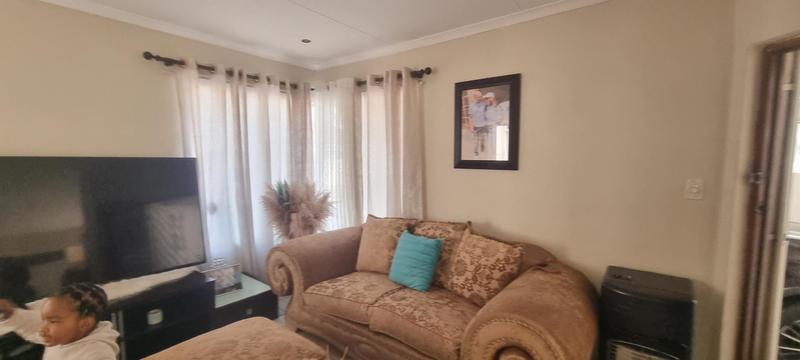 2 Bedroom Property for Sale in Celtisdal Gauteng