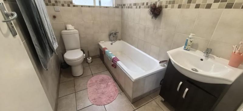 3 Bedroom Property for Sale in Florida Gauteng