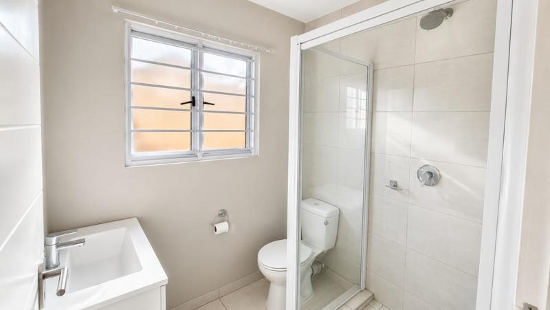 To Let 1 Bedroom Property for Rent in Linden Gauteng