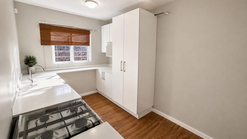 To Let 1 Bedroom Property for Rent in Linden Gauteng