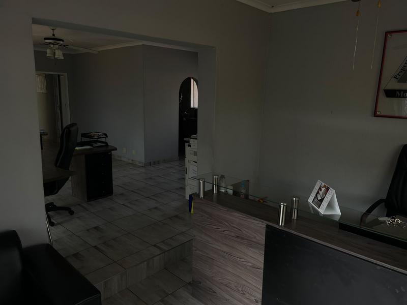 3 Bedroom Property for Sale in Garsfontein Gauteng