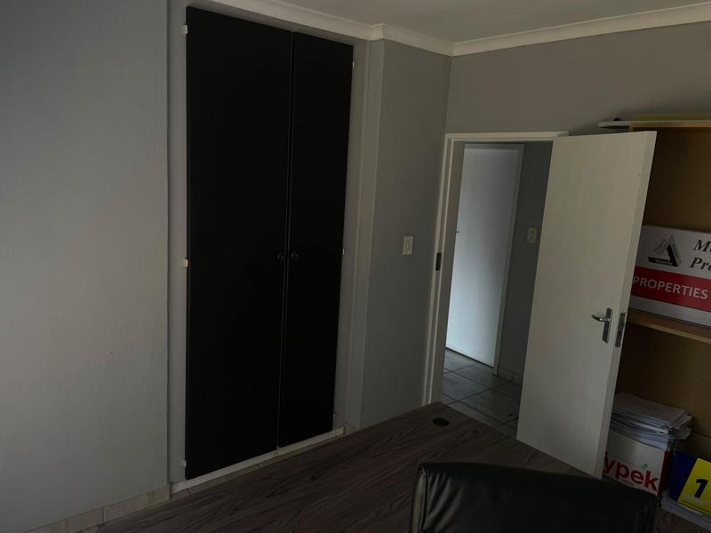 3 Bedroom Property for Sale in Garsfontein Gauteng