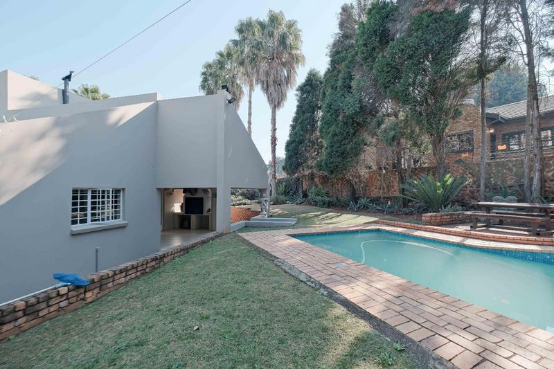 3 Bedroom Property for Sale in Faerie Glen Gauteng