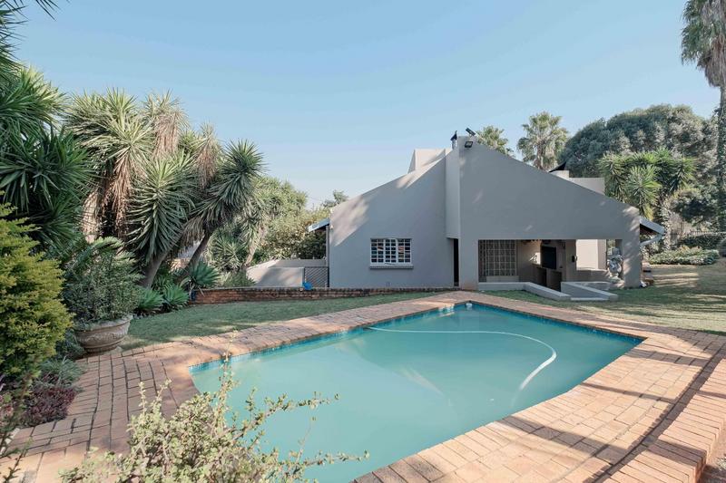 3 Bedroom Property for Sale in Faerie Glen Gauteng