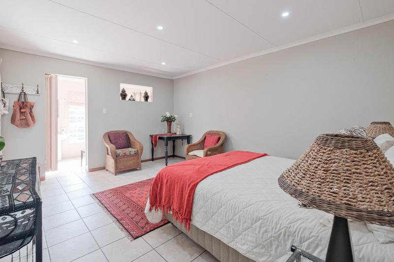 3 Bedroom Property for Sale in Faerie Glen Gauteng