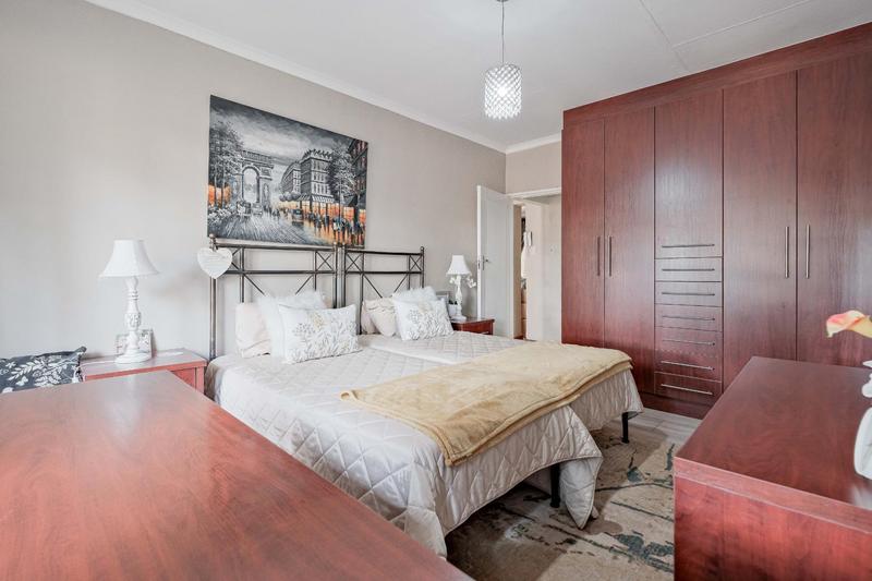 3 Bedroom Property for Sale in Faerie Glen Gauteng