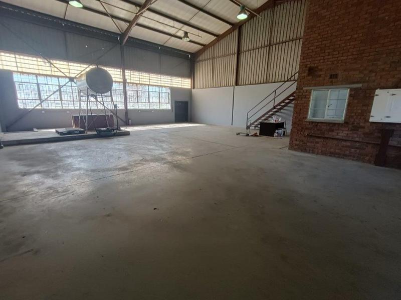 To Let Commercial Property for Rent in Robertville Gauteng