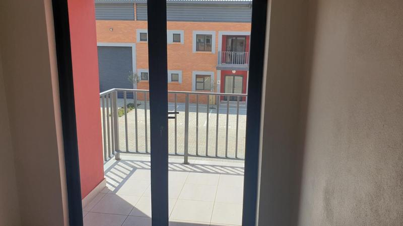 To Let Commercial Property for Rent in N4 Gateway Industrial Park Gauteng