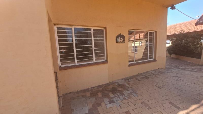 To Let 1 Bedroom Property for Rent in President Park Gauteng