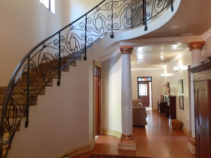 4 Bedroom Property for Sale in Waterkloof Ridge Gauteng