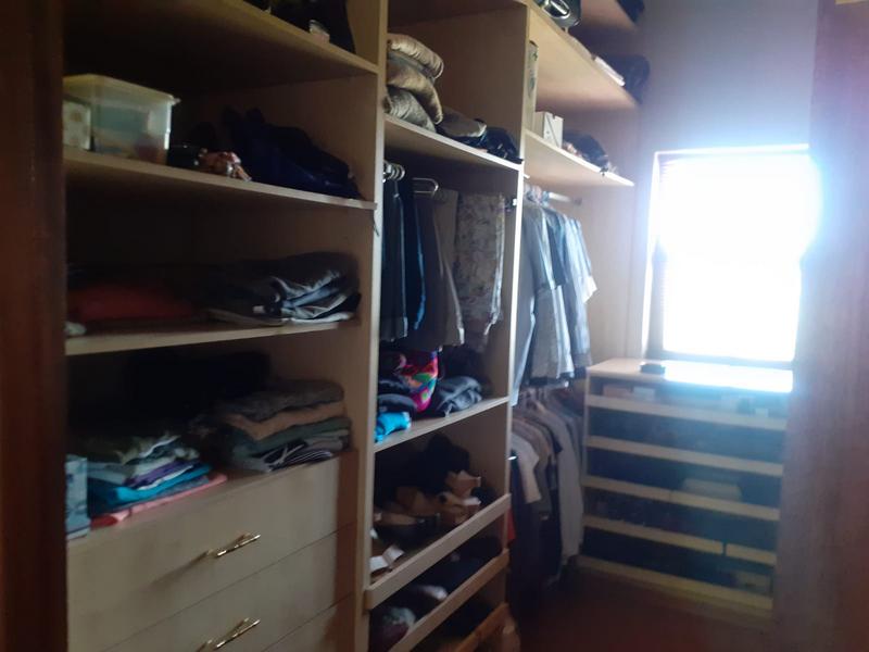 4 Bedroom Property for Sale in Waterkloof Ridge Gauteng