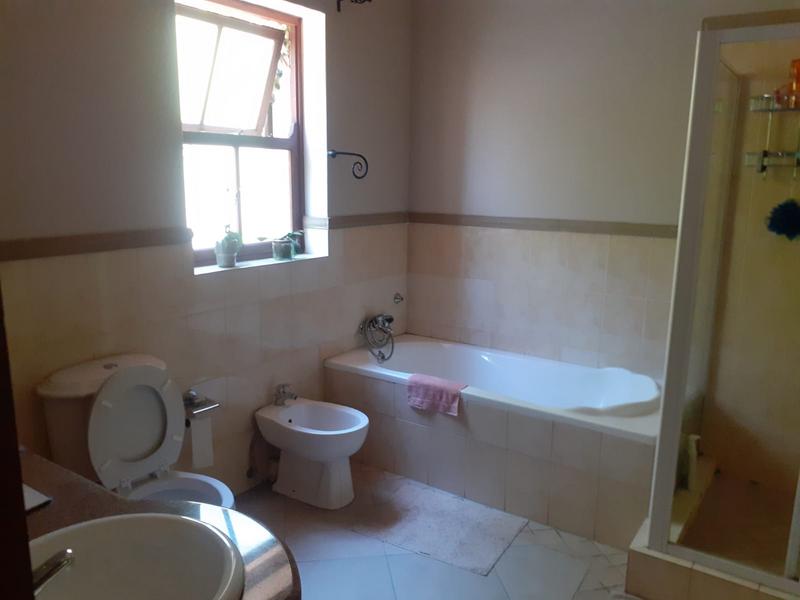 4 Bedroom Property for Sale in Waterkloof Ridge Gauteng