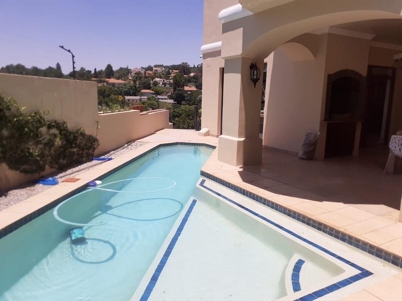 4 Bedroom Property for Sale in Waterkloof Ridge Gauteng
