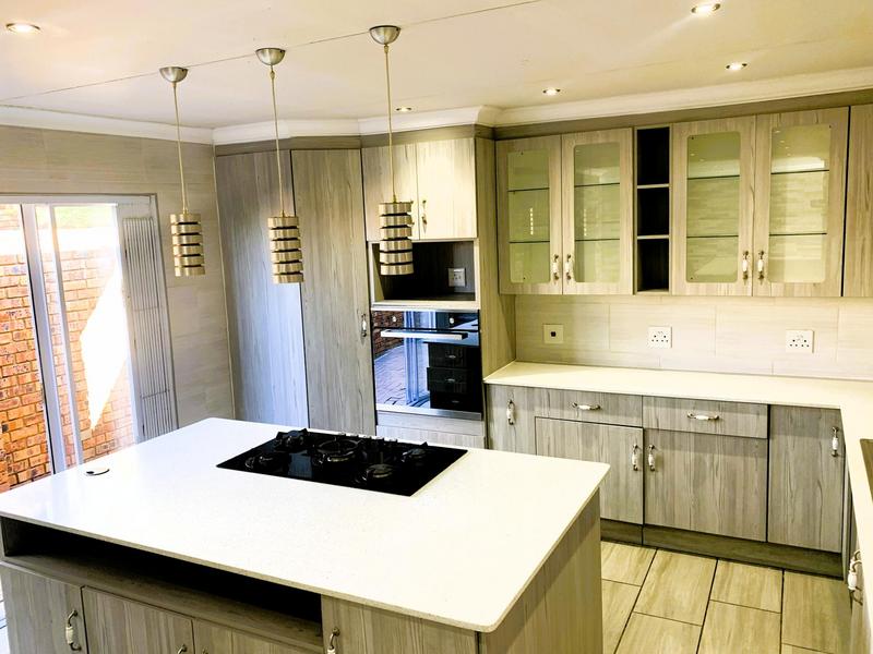 3 Bedroom Property for Sale in Ravenswood Gauteng
