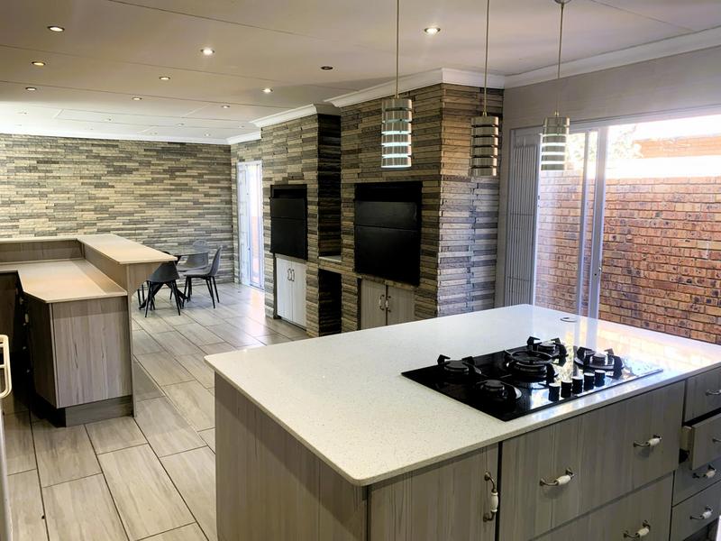 3 Bedroom Property for Sale in Ravenswood Gauteng