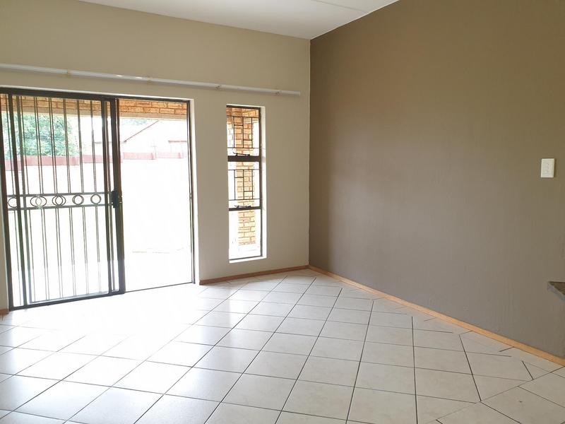 2 Bedroom Property for Sale in Allens Nek Gauteng
