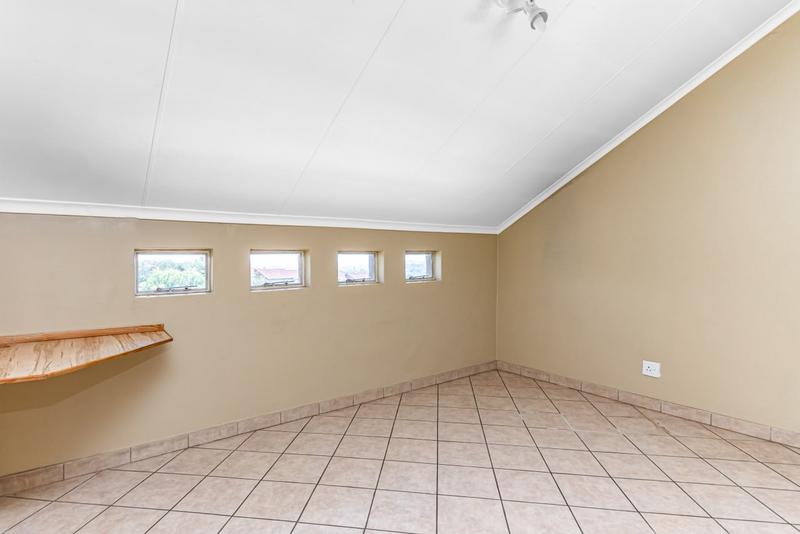 3 Bedroom Property for Sale in Vorna Valley Gauteng
