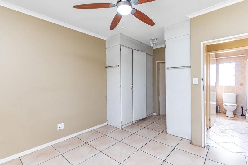 3 Bedroom Property for Sale in Vorna Valley Gauteng
