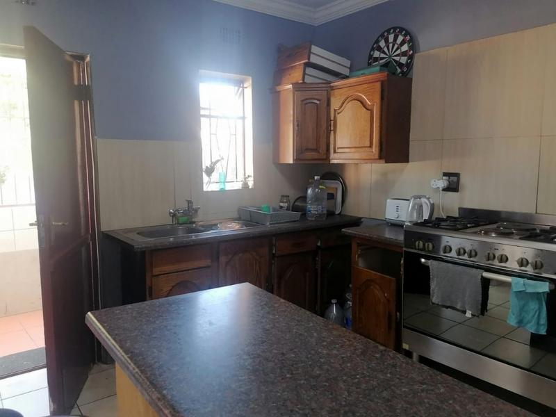 4 Bedroom Property for Sale in Fleurhof Gauteng