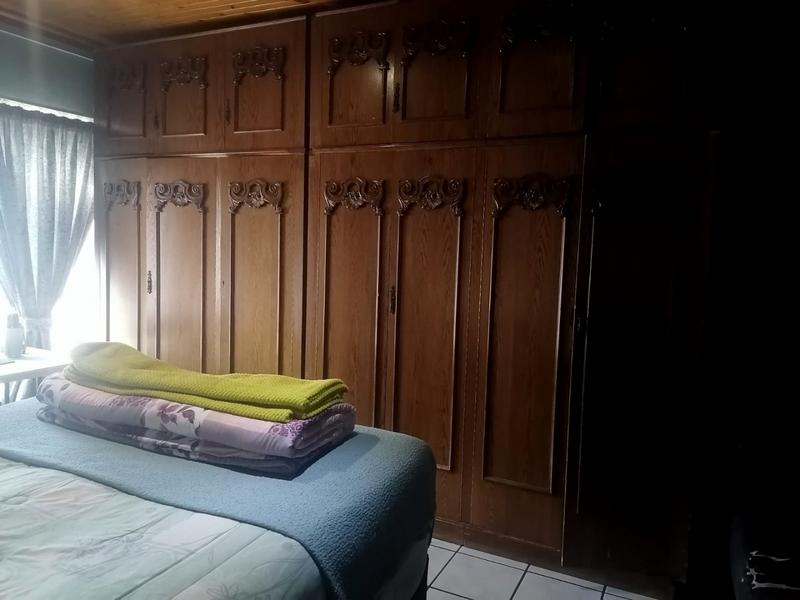 4 Bedroom Property for Sale in Fleurhof Gauteng