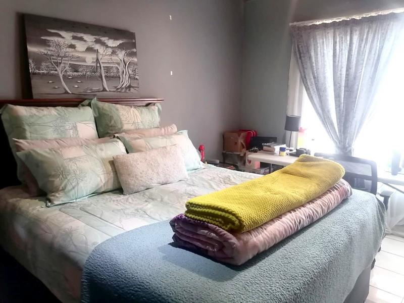 4 Bedroom Property for Sale in Fleurhof Gauteng
