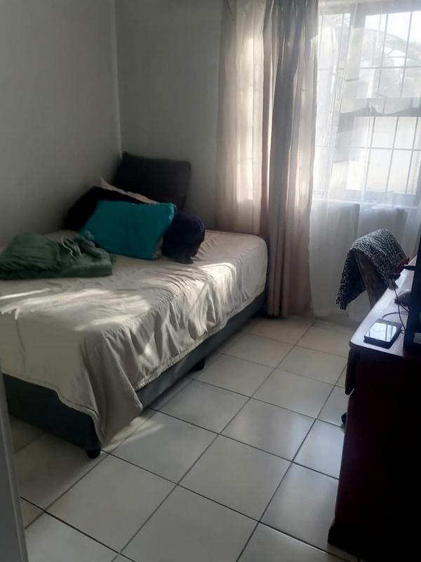 4 Bedroom Property for Sale in Fleurhof Gauteng
