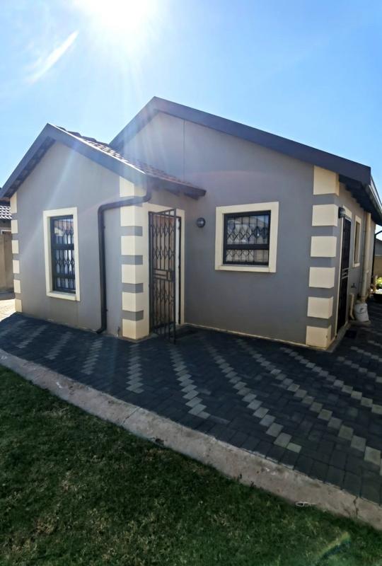 3 Bedroom Property for Sale in Toekomsrus Gauteng