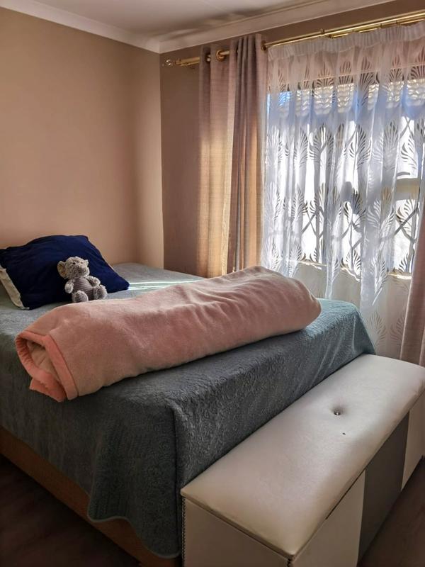 3 Bedroom Property for Sale in Toekomsrus Gauteng