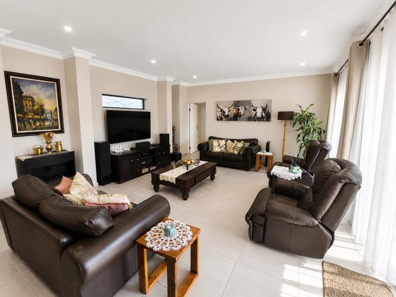 4 Bedroom Property for Sale in Zambezi Country Estate Gauteng