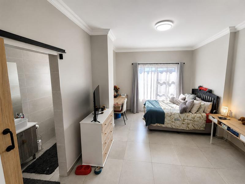 4 Bedroom Property for Sale in Zambezi Country Estate Gauteng