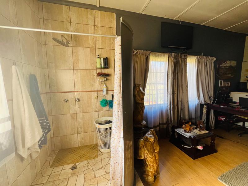 4 Bedroom Property for Sale in Dunnottar Gauteng