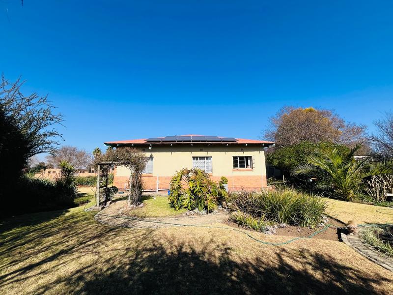 4 Bedroom Property for Sale in Dunnottar Gauteng