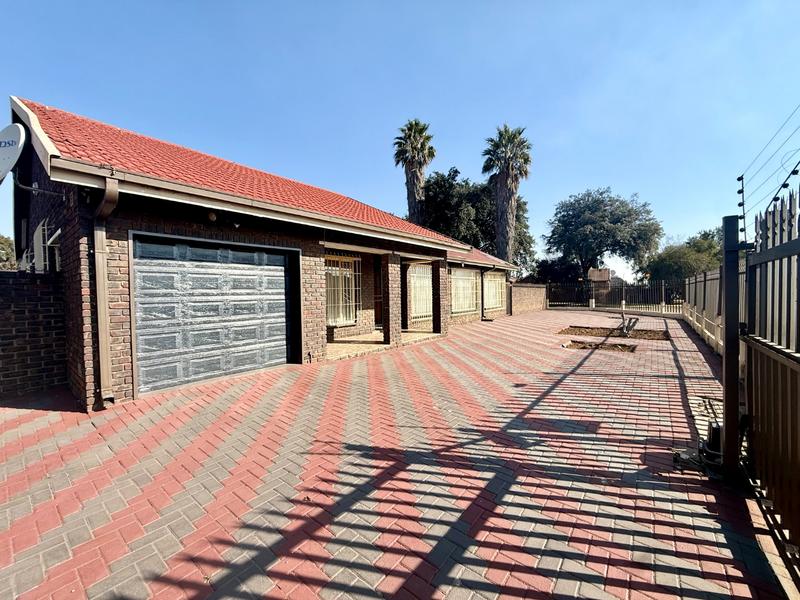 3 Bedroom Property for Sale in Vanderbijlpark Sw 2 Gauteng
