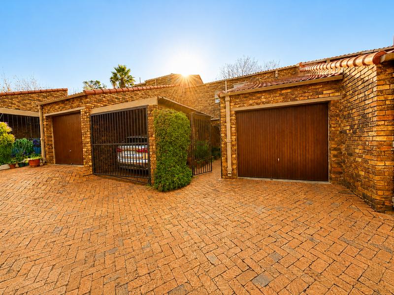 3 Bedroom Property for Sale in Strathavon Gauteng