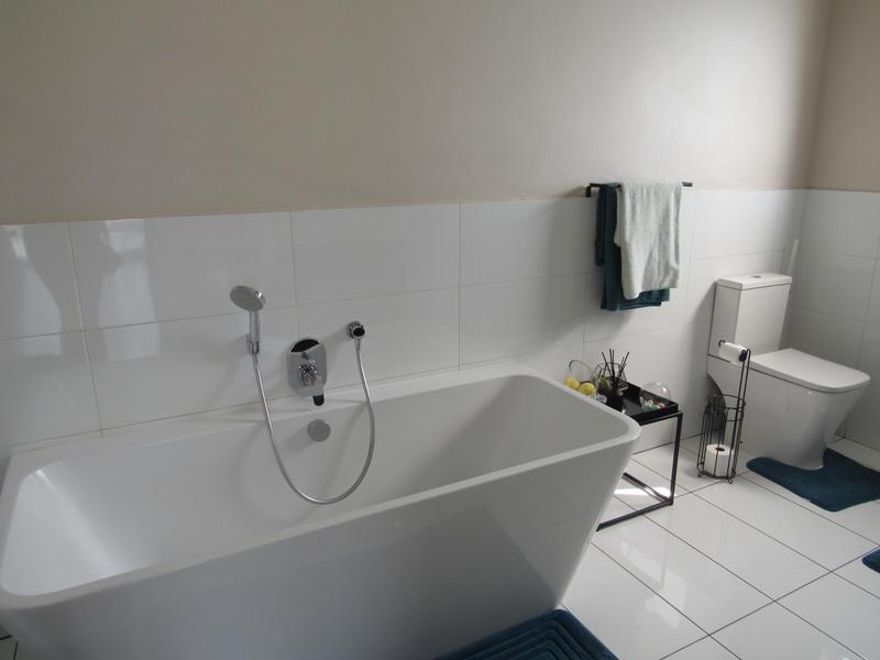 To Let 5 Bedroom Property for Rent in Savannah Country Estate Gauteng