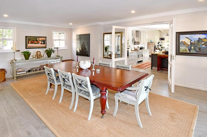 4 Bedroom Property for Sale in Hurlingham Gauteng