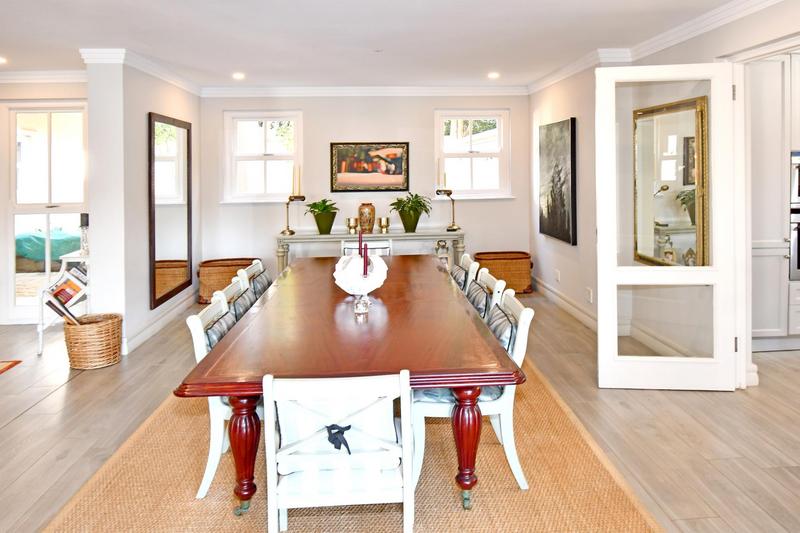 4 Bedroom Property for Sale in Hurlingham Gauteng