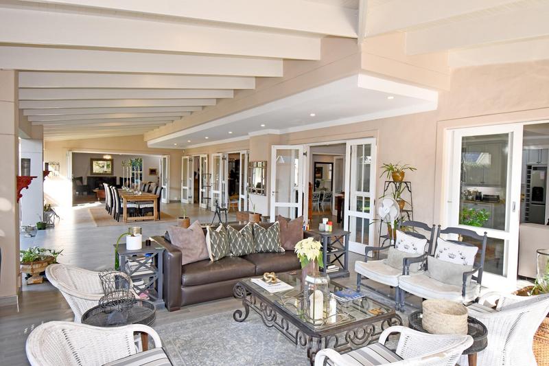 4 Bedroom Property for Sale in Hurlingham Gauteng