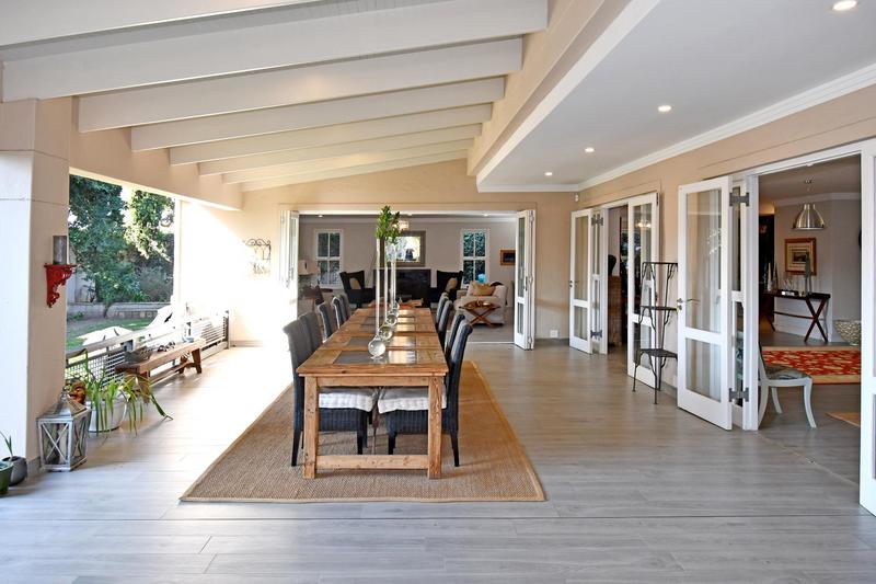 4 Bedroom Property for Sale in Hurlingham Gauteng