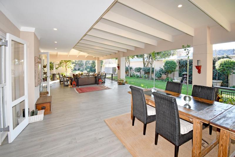4 Bedroom Property for Sale in Hurlingham Gauteng