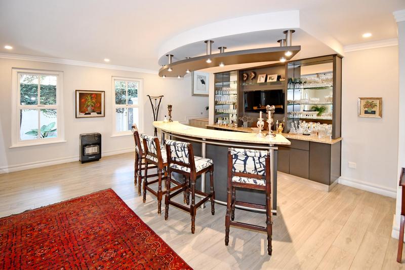 4 Bedroom Property for Sale in Hurlingham Gauteng