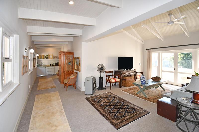4 Bedroom Property for Sale in Hurlingham Gauteng
