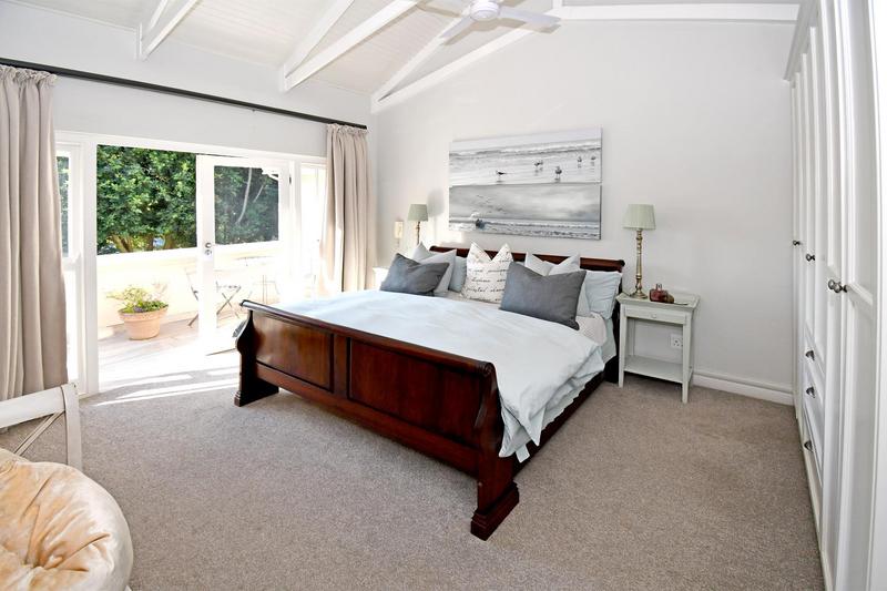 4 Bedroom Property for Sale in Hurlingham Gauteng