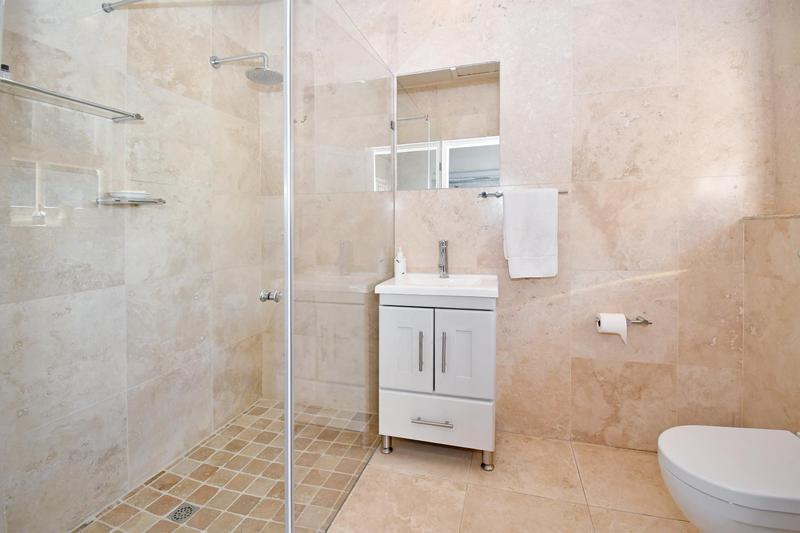 4 Bedroom Property for Sale in Hurlingham Gauteng
