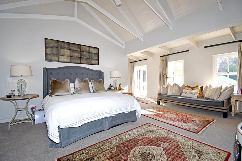 4 Bedroom Property for Sale in Hurlingham Gauteng