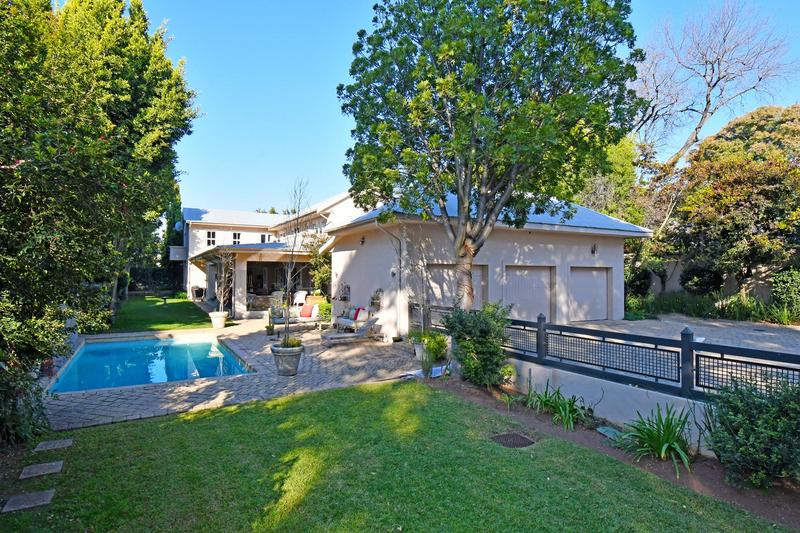 4 Bedroom Property for Sale in Hurlingham Gauteng