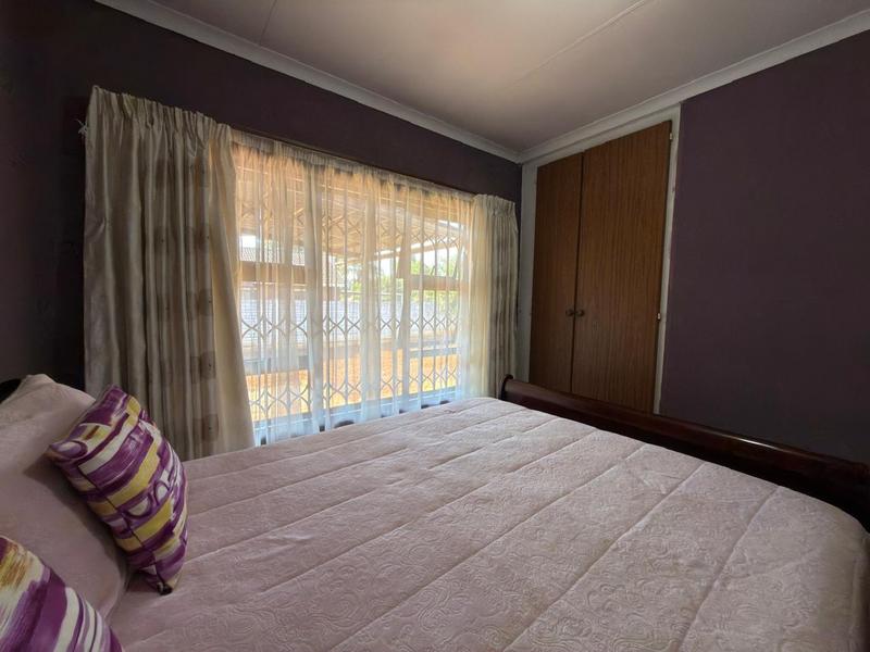 5 Bedroom Property for Sale in The Orchards Gauteng