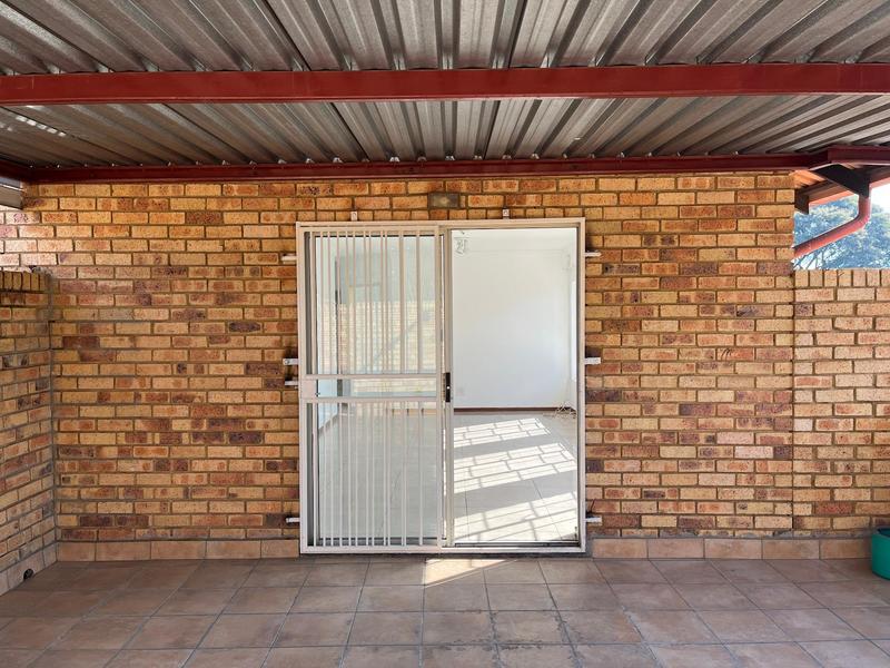 2 Bedroom Property for Sale in Equestria Gauteng